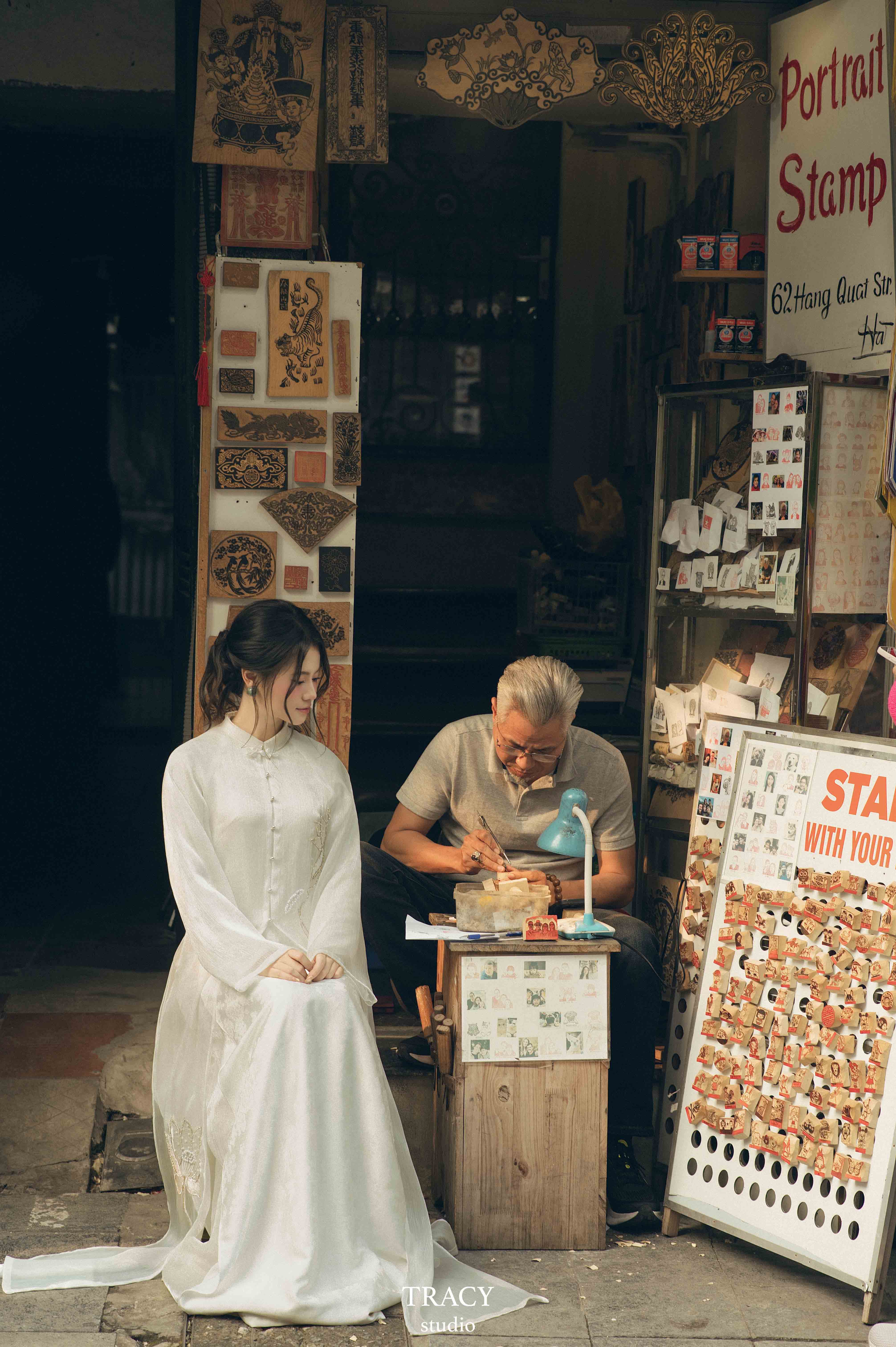 frontend/img/gallery/anh-tet-yem-ao-dai/tracy-studio-chup-ao-dai-pho-khuon (5).jpg